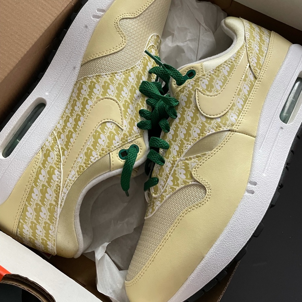 Nike Air Max Lemonade